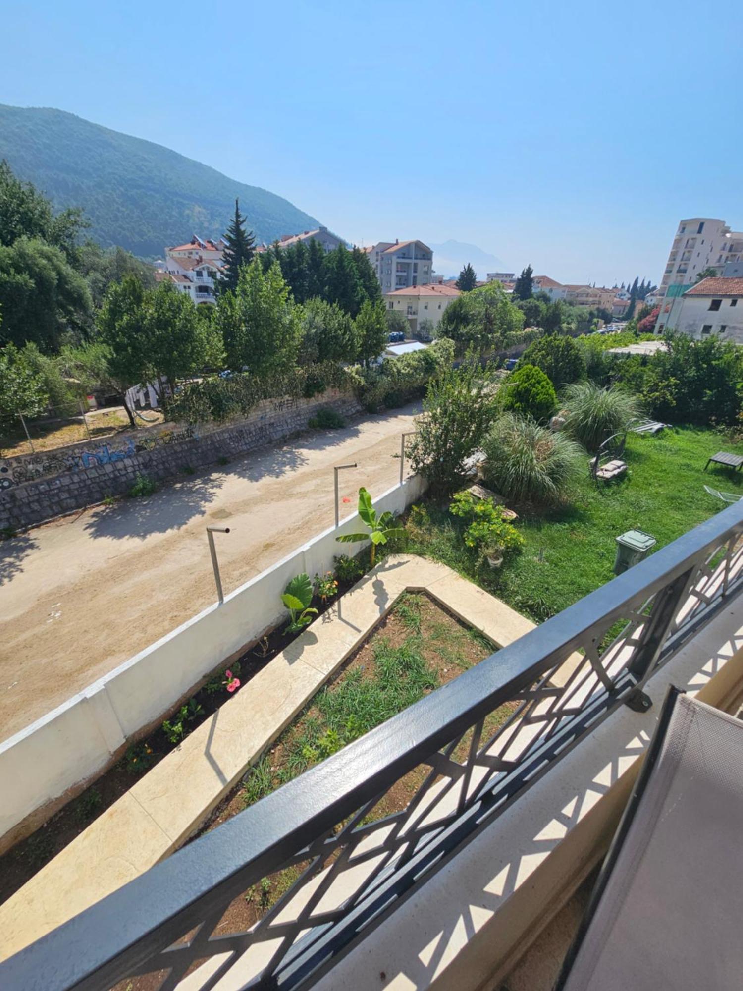 La Vida Apartments Будва Екстер'єр фото