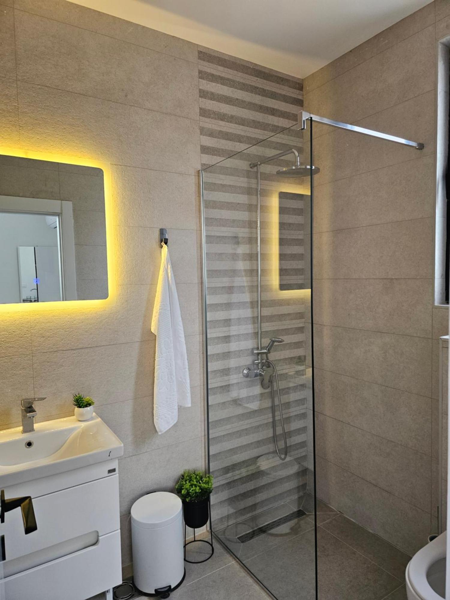 La Vida Apartments Будва Екстер'єр фото